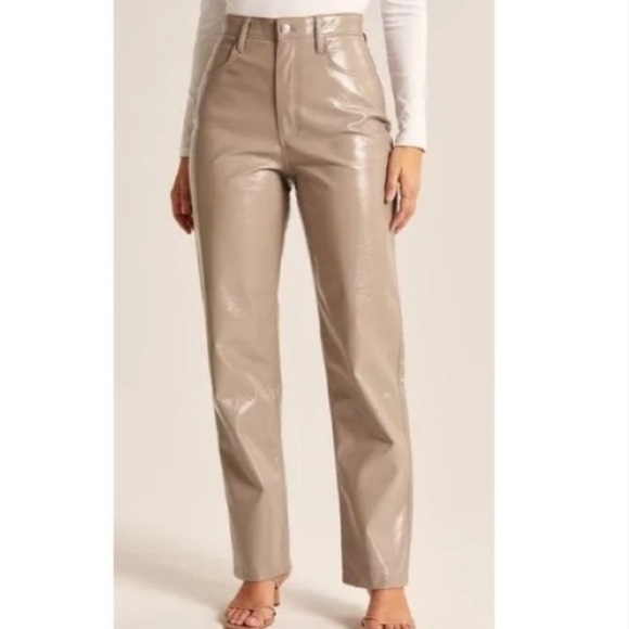 NWT Abercrombie & Fitch Curve Love Patent Leather 90’s Straight Pants - Picture 1 of 8